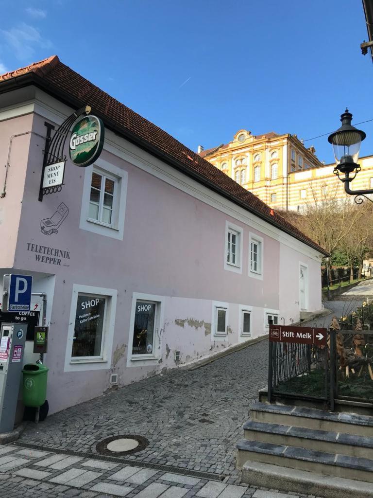 Schoen Wohnen Beim Stift Apartment Melk Exterior photo