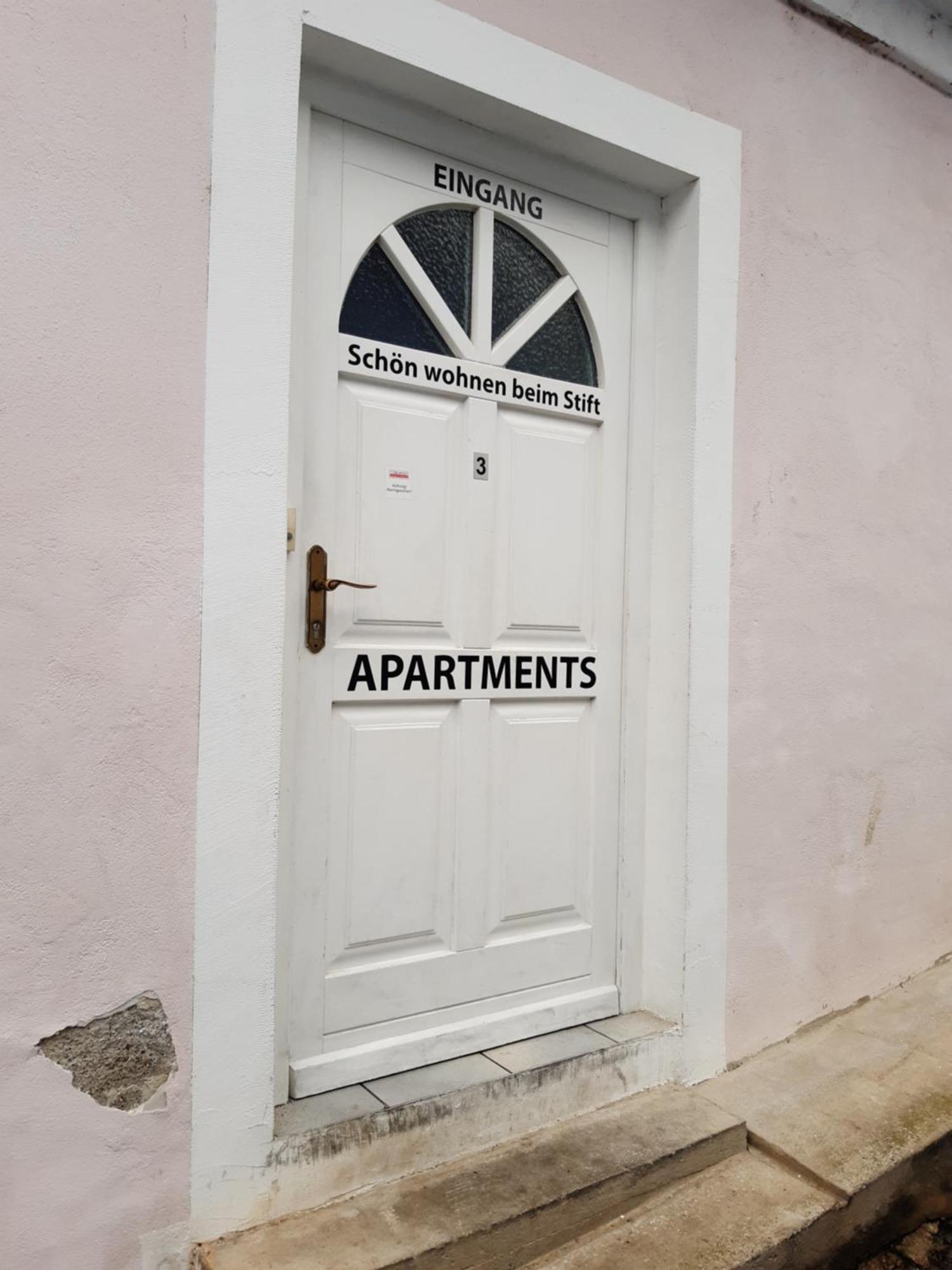 Schoen Wohnen Beim Stift Apartment Melk Exterior photo